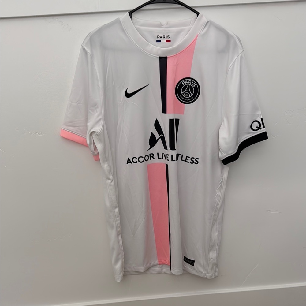 Paris Saint-Germain White and Pink Jersey